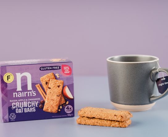 Nairn's Crunchy Oat Bars (Gluten Free) - Raisin, Apple & Cinnamon 160g (box of 10)